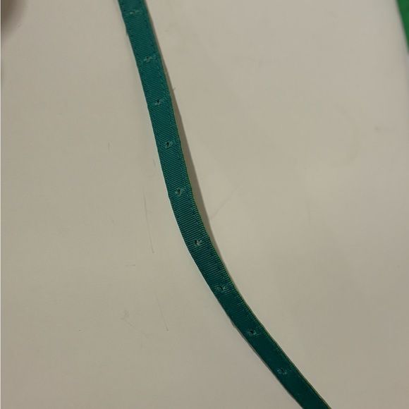 Lilly Pulitzer Emerald Belt with Gold Bow Accent - Picture 5 of 7